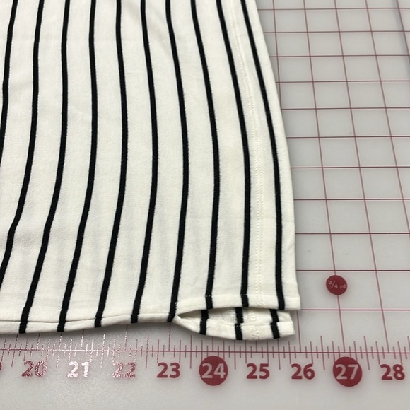 CABI Balloon SLV Drop Shoulder Keyhole Tie Preppy Beach Work B/W Stripe Tunic M - Picture 16 of 16